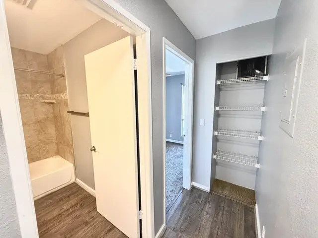 Listing Image for 480 Kenolio Rd 11-204 21 of 29
