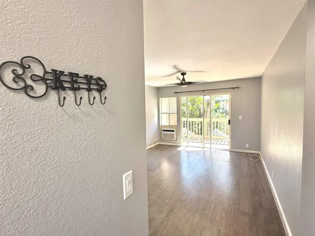 Listing Image for 480 Kenolio Rd 11-204 9 of 29