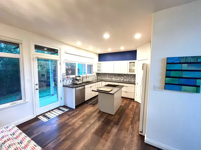 Listing Image for 71 Makawao Ave 5 14 of 31