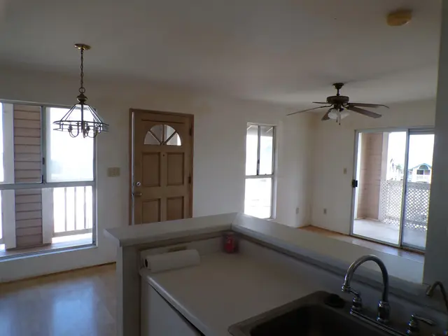Listing Image for 40 Kapi Ln 17-206 8 of 19