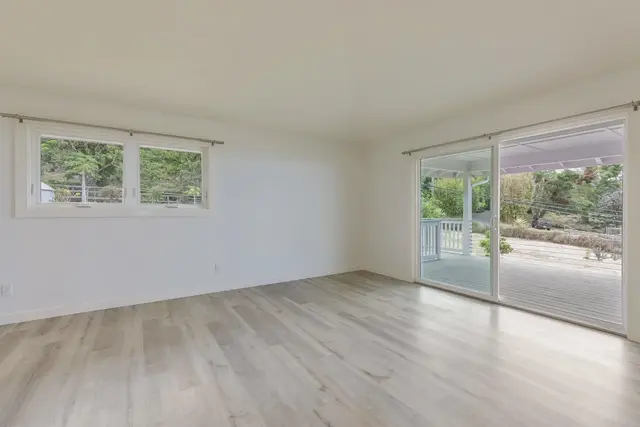 Listing Image for 717 Lower Kimo Dr B 32 of 50