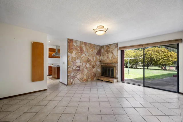 Listing Image for 151 Aulii Dr 7 of 45