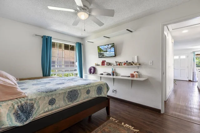 Listing Image for 140 Uwapo Rd 31-202 5 of 24