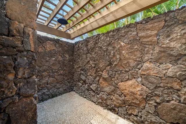 Listing Image for 333 Kai Malu Pl 58a 44 of 50