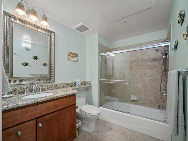 Listing Image for 28 Hauwahine Ln F-203 22 of 46