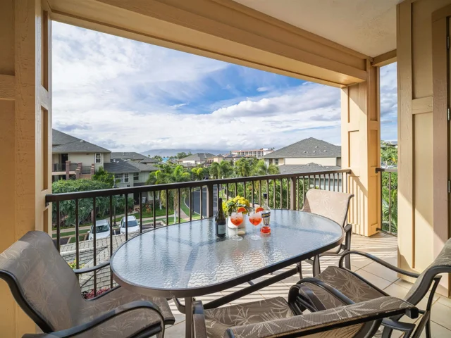 Listing Image for 28 Hauwahine Ln F-203 24 of 46