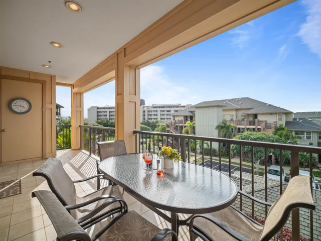 Listing Image for 28 Hauwahine Ln F-203 27 of 46