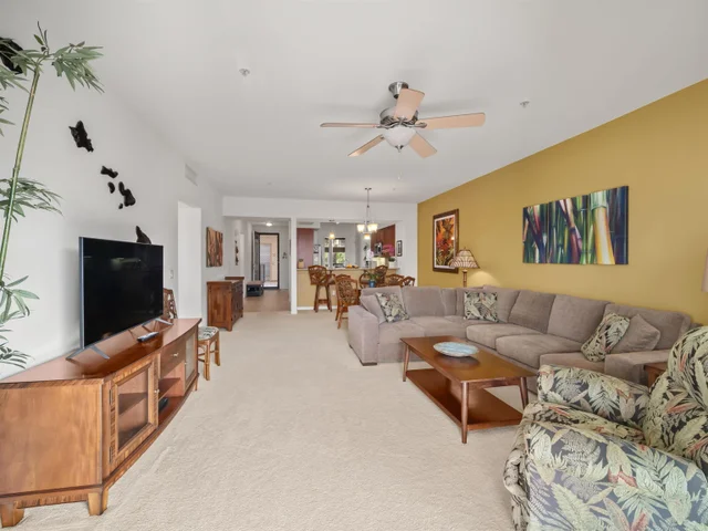 Listing Image for 28 Hauwahine Ln F-203 6 of 46