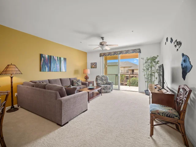 Listing Image for 28 Hauwahine Ln F-203 8 of 46