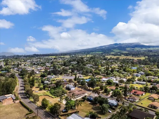 Listing Image for 486 Kaiaulu Loop 23 of 24