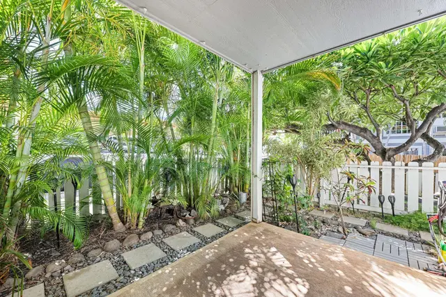 Listing Image for 160 Keonekai Rd 7-101 19 of 26
