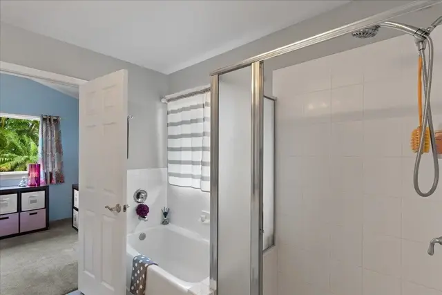 Listing Image for 21 Lanikeha Pl 23 of 34