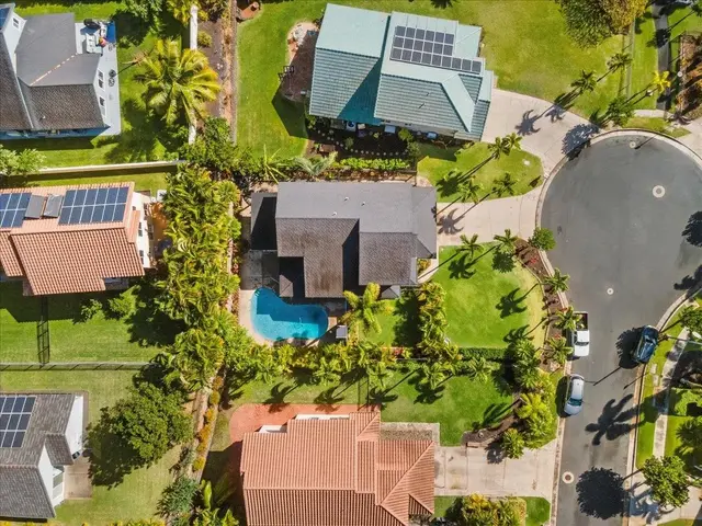 Listing Image for 21 Lanikeha Pl 4 of 34