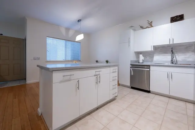 Listing Image for 8 Polohina Ln 1-2 19 of 37