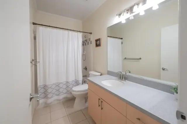 Listing Image for 8 Polohina Ln 1-2 20 of 37