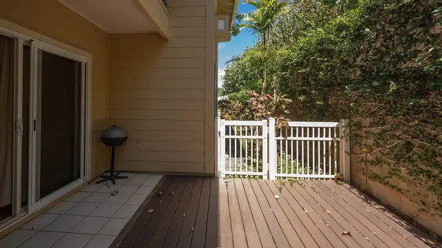 Listing Image for 8 Polohina Ln 1-2 27 of 37