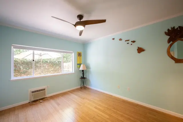 Listing Image for 8 Polohina Ln 1-2 30 of 37