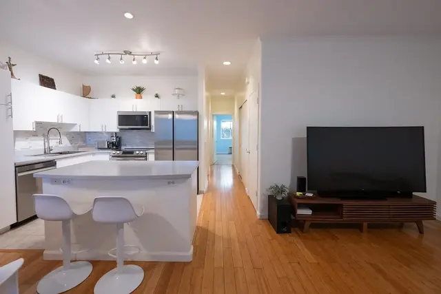 Listing Image for 8 Polohina Ln 1-2 6 of 37