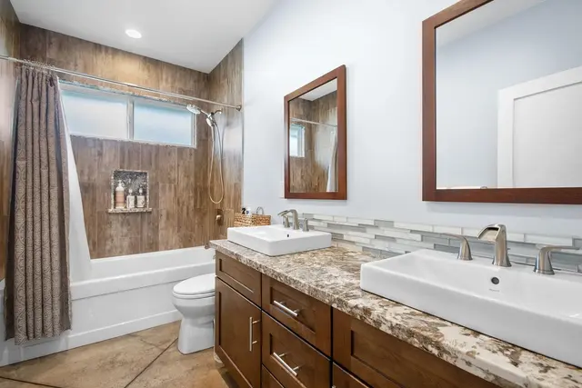Listing Image for 84 Koani Loop 20 of 25