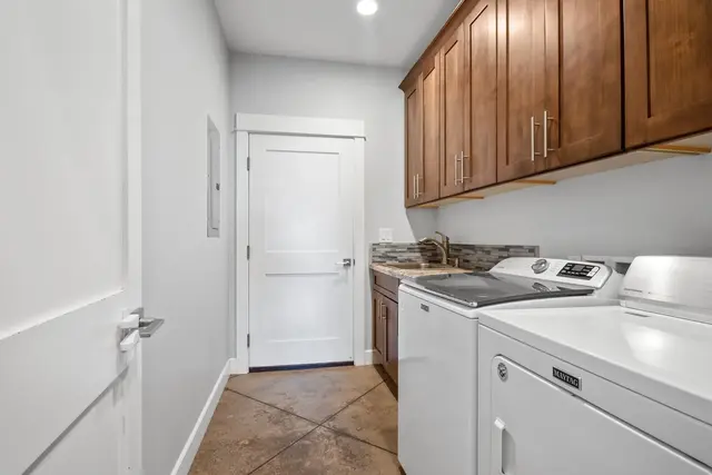 Listing Image for 84 Koani Loop 21 of 25