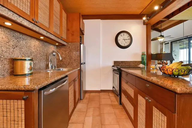 Listing Image for 3975 Lower Honoapiilani Rd 204 15 of 50