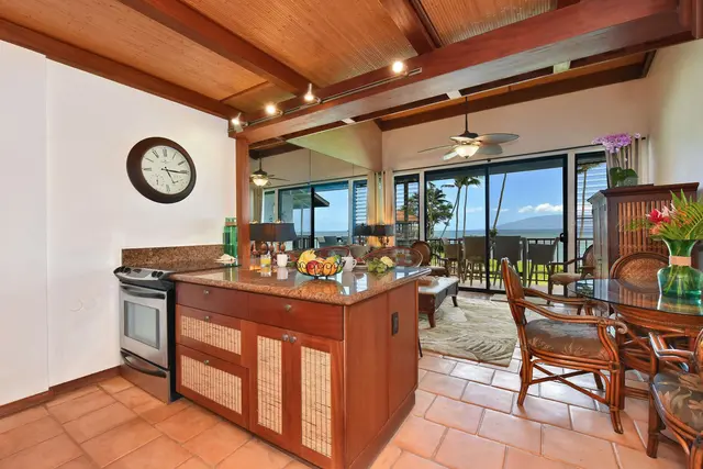 Listing Image for 3975 Lower Honoapiilani Rd 204 17 of 50