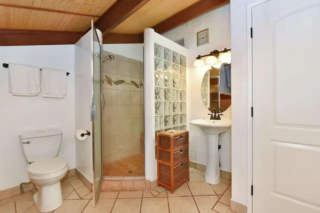 Listing Image for 3975 Lower Honoapiilani Rd 204 31 of 50