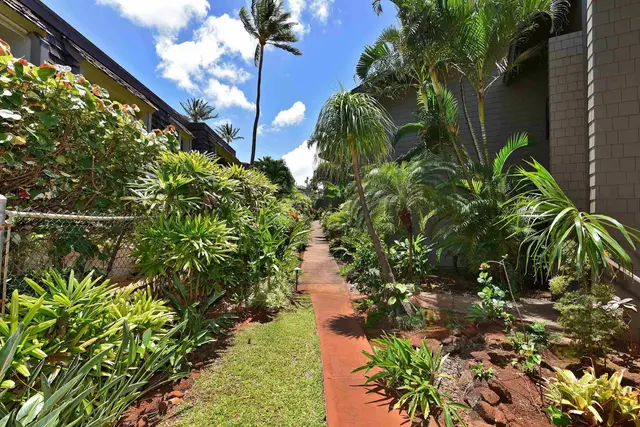Listing Image for 3975 Lower Honoapiilani Rd 204 35 of 50
