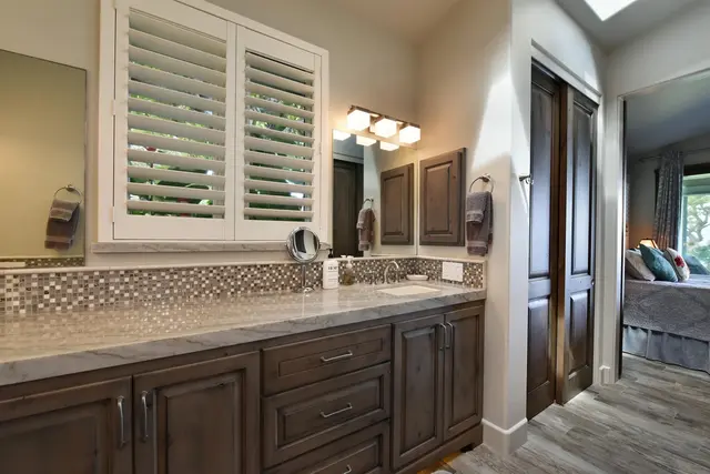 Listing Image for 20 Hui Rd I 2 17 of 50