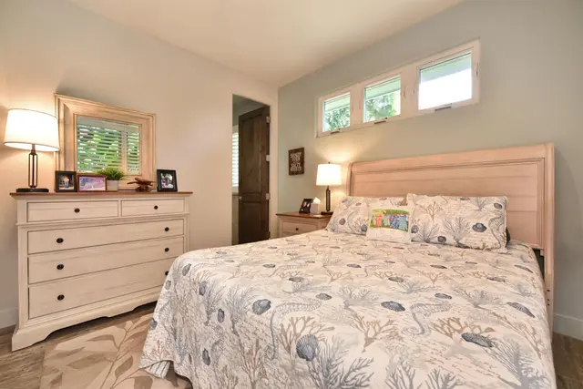 Listing Image for 20 Hui Rd I 2 29 of 50
