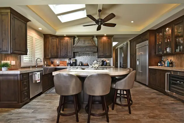 Listing Image for 20 Hui Rd I 2 35 of 50