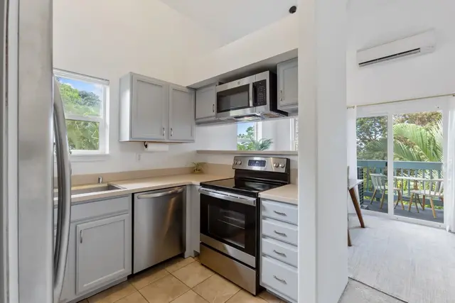 Listing Image for 10 Heather Ln 231 10 of 44