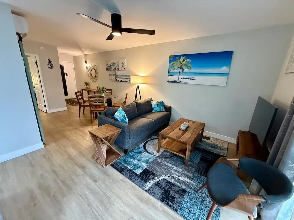 Photo of Listing #409070