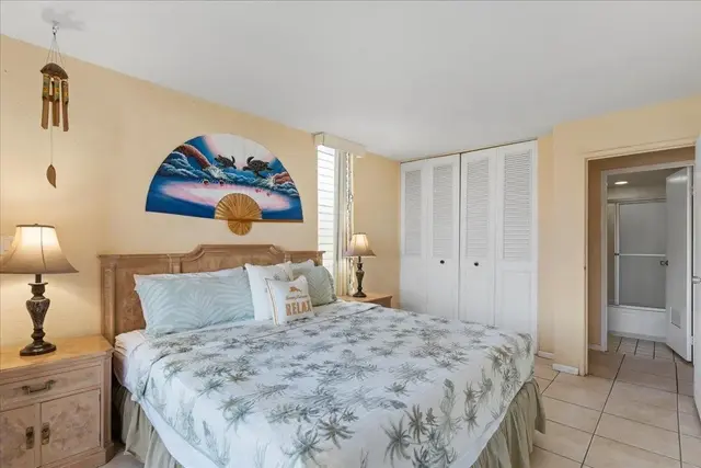 Listing Image for 150 Hauoli St 200 24 of 37