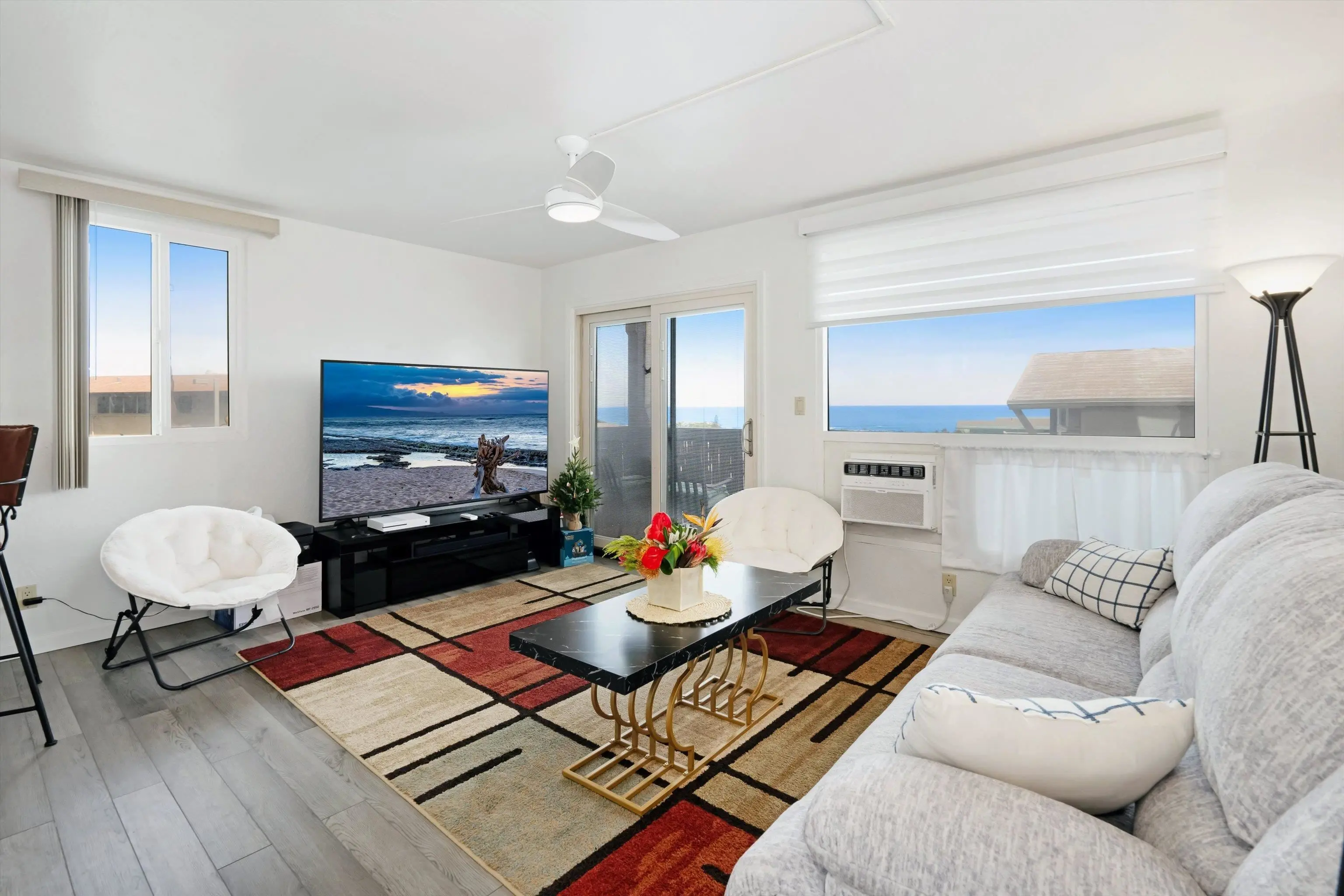 Photo of Listing #408150