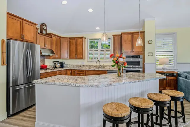 Listing Image for 63 Laukahi St 2 of 32