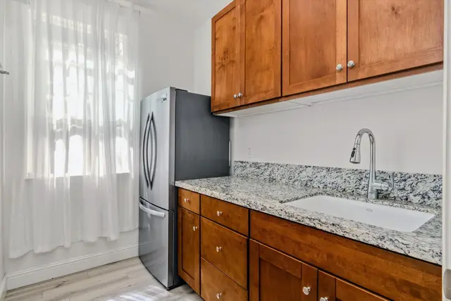 Listing Image for 63 Laukahi St 21 of 32