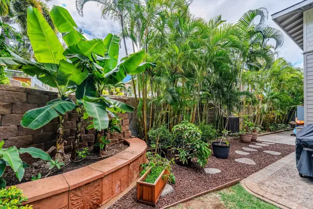 Listing Image for 63 Laukahi St 26 of 32