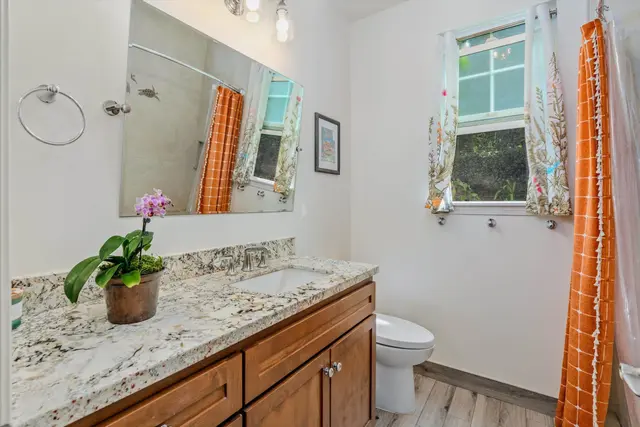 Listing Image for 63 Laukahi St 9 of 32