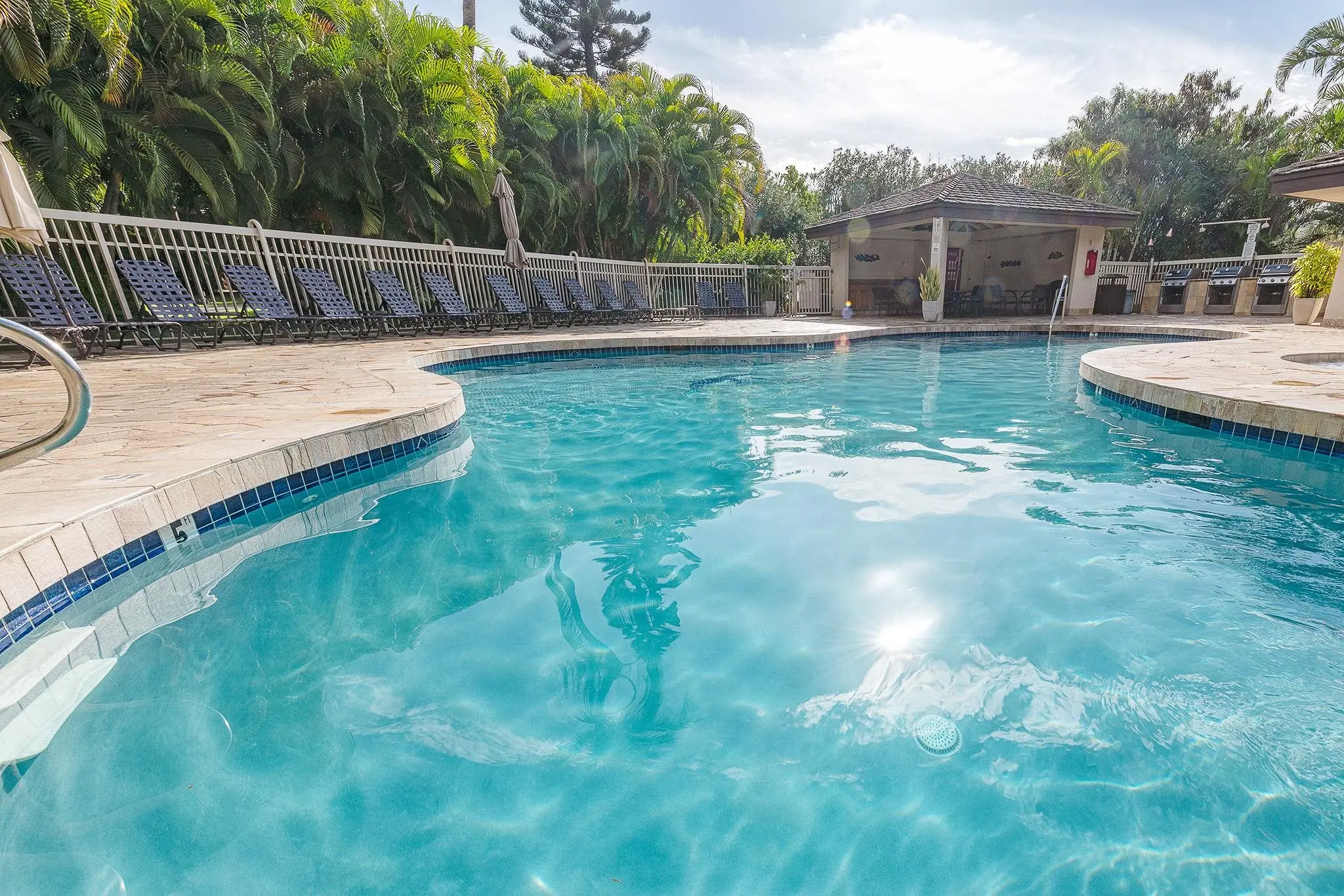 Photo of Listing #408435