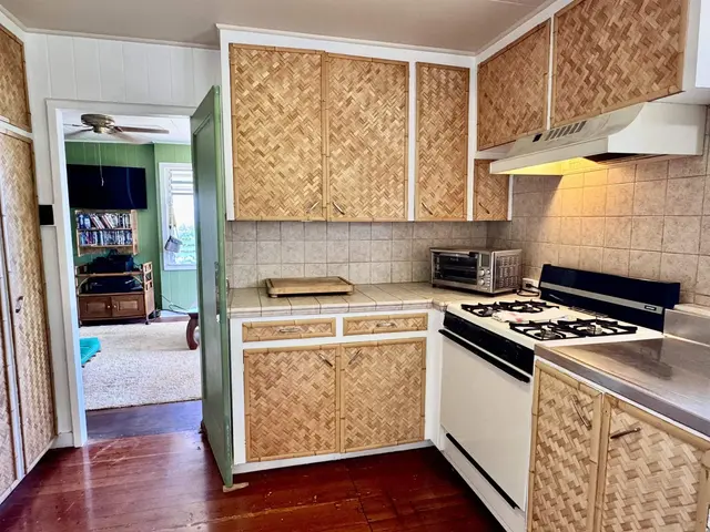 Listing Image for 265 Aahi Pl 7 of 43