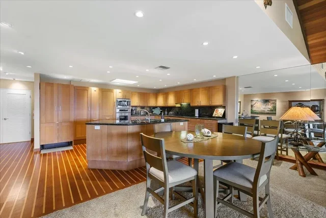 Listing Image for 50 Puu Anoano St 2204 15 of 45