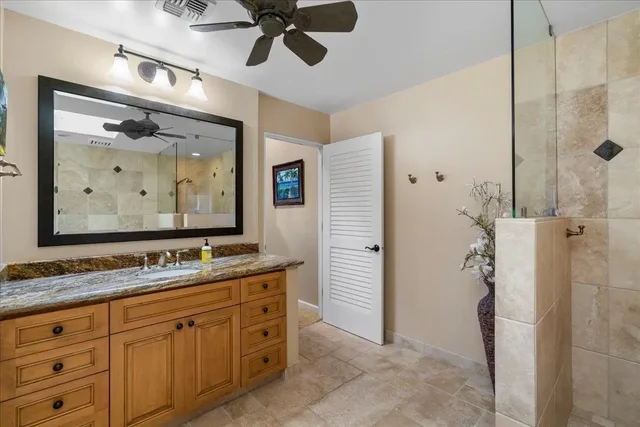 Listing Image for 50 Puu Anoano St 2204 32 of 45