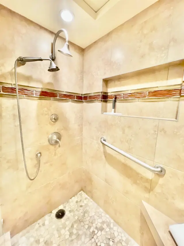 Listing Image for 2481 Kaanapali Pkwy 424 Y 12 of 30