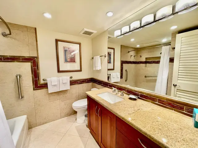 Listing Image for 2481 Kaanapali Pkwy 424 Y 17 of 30