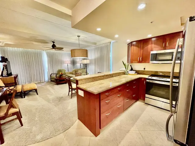 Listing Image for 2481 Kaanapali Pkwy 424 Y 6 of 30