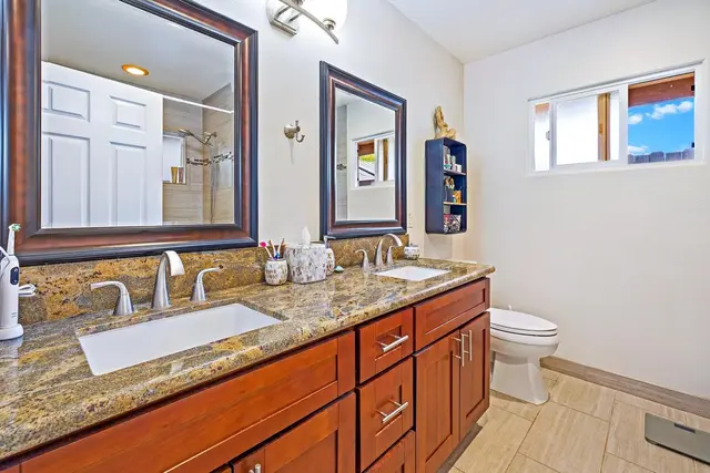 Listing Image for 32 Kuuhale Pl 15 of 28