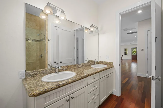 Listing Image for 1050 Kapukaulua Pl 23 of 42