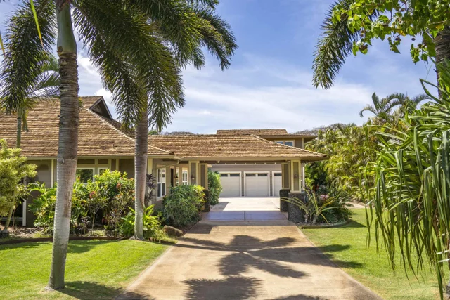 Listing Image for 1050 Kapukaulua Pl 3 of 42