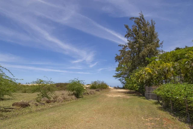 Listing Image for 1050 Kapukaulua Pl 37 of 42